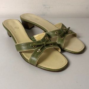 Cole Hann Women’s Olive Green Slip On Size 8.5